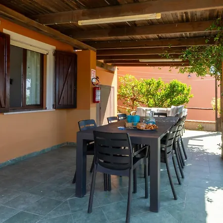600m From The - Garden And Sea View *