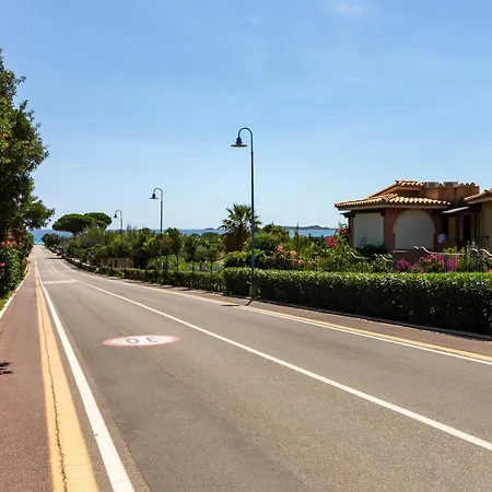 Semesterbostad 600m From The - Garden And Sea View